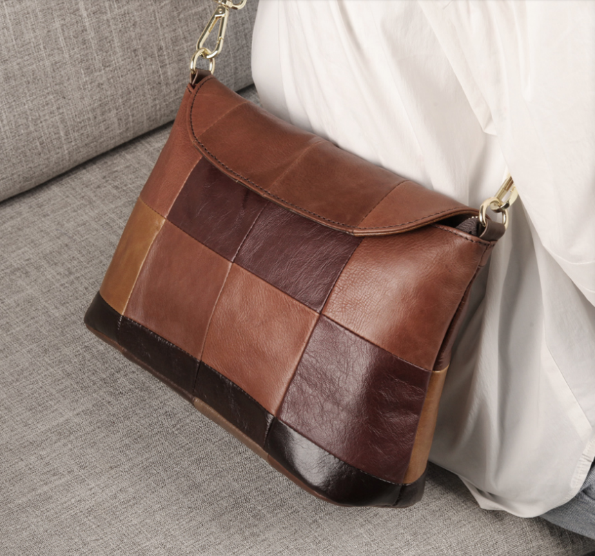 Класическа малка чанта с изчистен дизайн и два вида дръжки 05208261/1-color