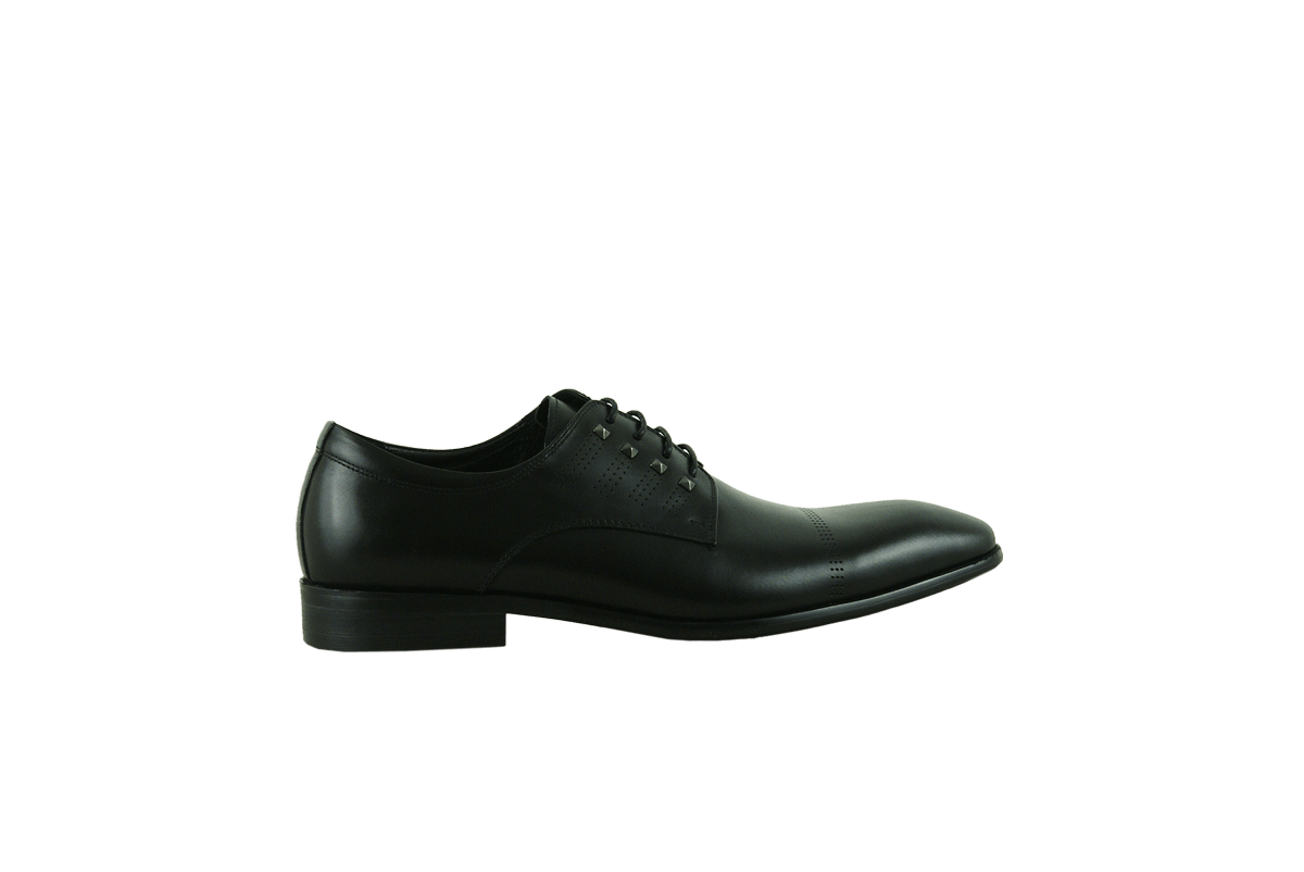 Елегантни мъжки черни обувки с лазерна декорация