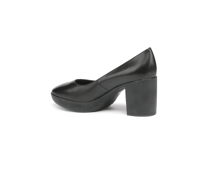 Стилни дамски обувки от естествена черна кожа на ток DIMA