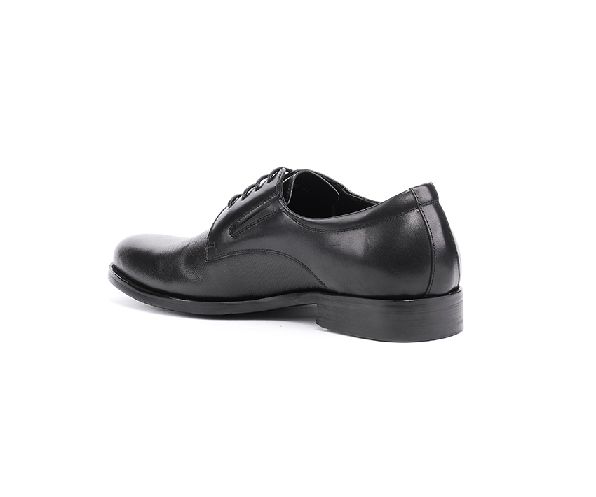 Елегантни мъжки обувки в черно