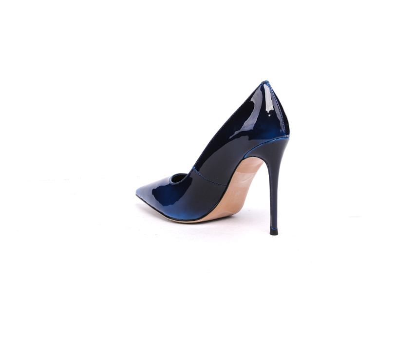Елегантни дамски обувки в тъмно синьо 902/1