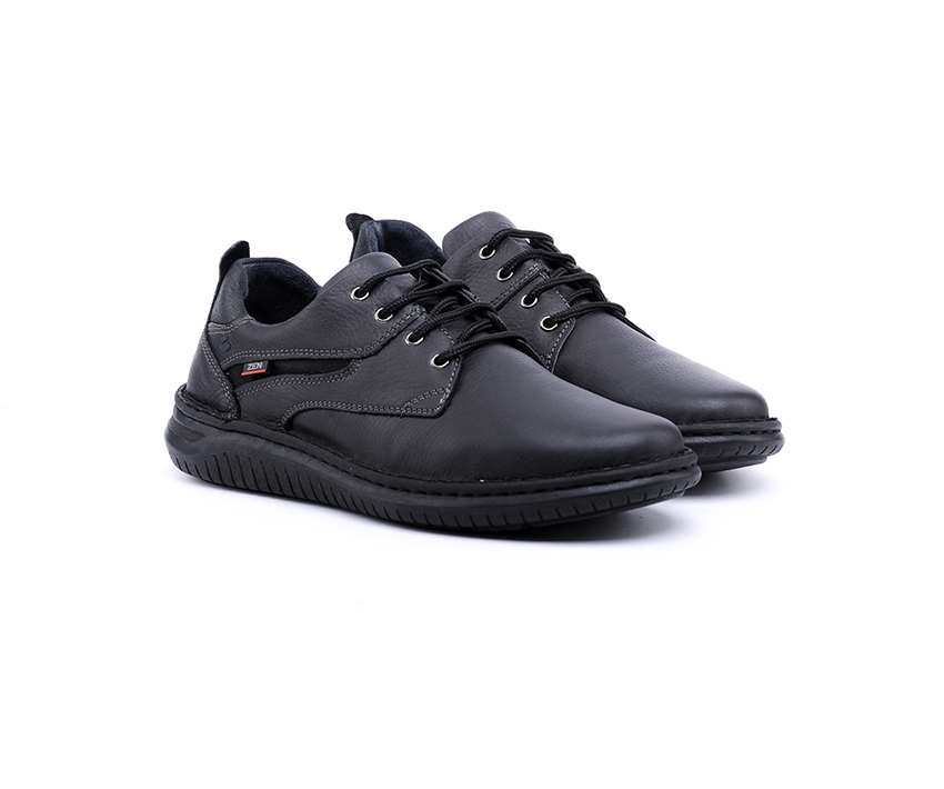 Мъжки обувки от мека напа в черно-342
