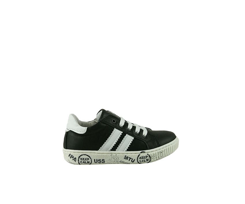 Детски спортни обувки от естествена кожа в черно и бяло (размер: 24-26)