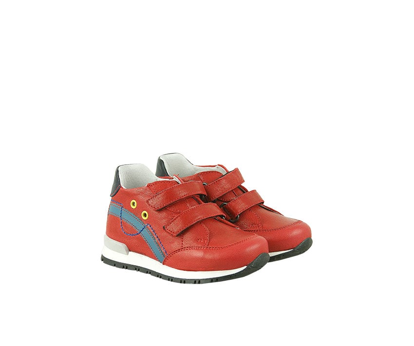 Детски спортни обувки от естествена кожа в червено и синьо с велкро закопчаване (размер: 18-23)