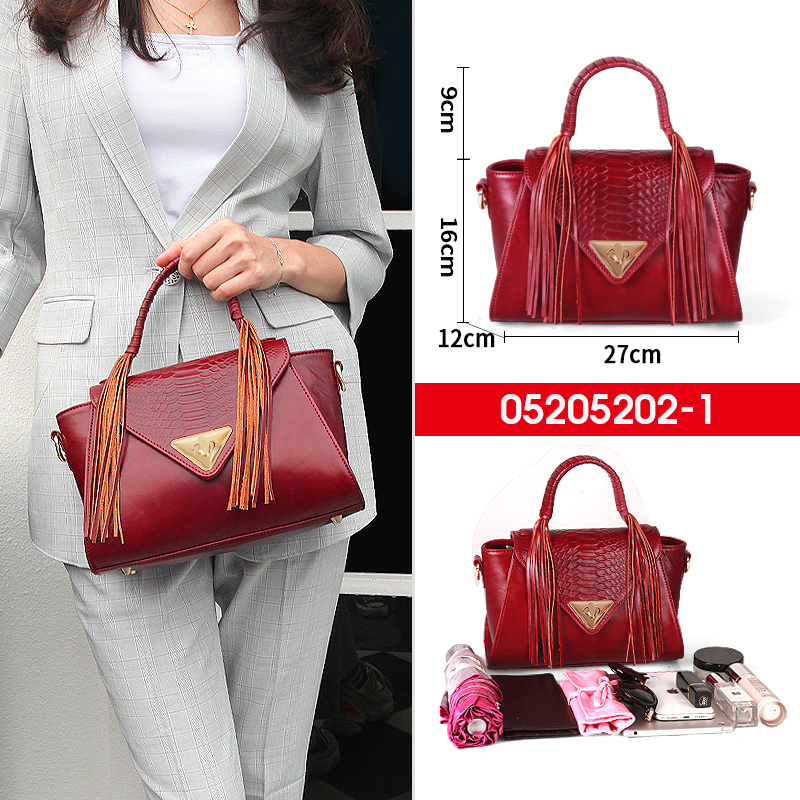 Луксозна дамска чанта от естествена кожа в червено 05205202/1-red